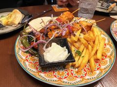 鸡肉卷混盘-Uncle Kosto科斯托·中东菜