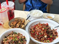 -笨罗卜浏阳菜馆(太平街店)