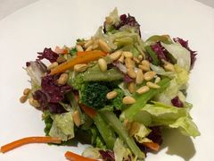 紫苏松仁蔬菜沙拉-维兰西餐(万泉河店)