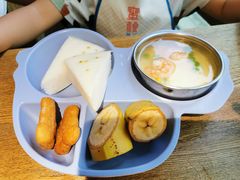 -蜜桃餐厅·伴山(湖滨商业街店)