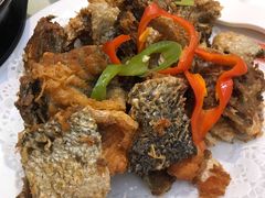 炸三文鱼皮-新享乐海鲜(翠华路店)