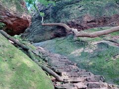 -宝石山
