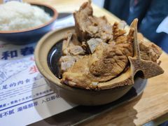 -万和春排骨砂锅米饭(新业广场店)