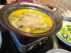 -老唐三下锅 ·张家界地标美食(溪布街店)