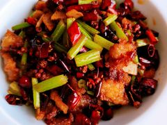 -包整·丝娃娃(一览甲秀楼风景店)