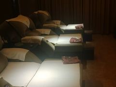 -金色印象·4k影院式足体养生(水晶郦城店)