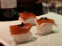 鱼子酱片皮鸭寿司-夜上海(新天地店)