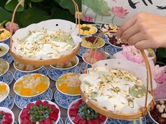 -七的湖·晚芳亭·阳澄湖农家菜·大闸蟹(莲花岛店)
