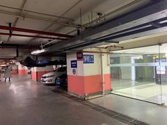 -中山公园-龙之梦停车场