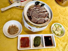 草原手把肉-德乐海蒙餐