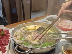 -乡土黄·鲜牛肉火锅·小龙虾(兴业街店)
