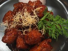 红酒泡沫牛仔粒-荟廷·晶萃(陆家嘴尚悦湾店)