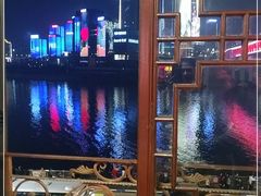 -小天鹅火锅·一线江景洪鼎旗舰店(洪崖洞店)