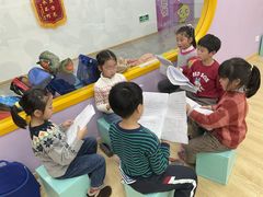 -小荧星艺校(大宁分校)