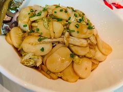 茭白炒现划鳝丝，龙虾汤丝瓜河虾，黄芽菜肉丝炒年糕-玫瑰厅上海菜(兴国路店)