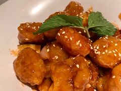椰果菠萝咕噜肉-闻见中国海南菜(K11店)
