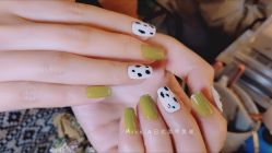 -Miss·A日式美甲美睫