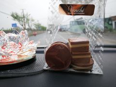 -VENCHI 闻绮(上海佛罗伦萨小镇店)