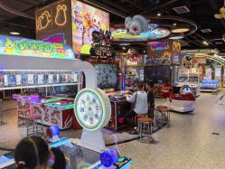 -卡通尼乐园(武汉凯德1818店)