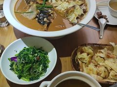 -老街坊美食汇(玉兰大街店)