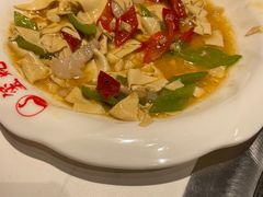 -玺炖·中国铁锅炖(虹桥天街店)