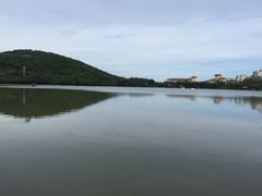 -亚龙湾亚泰商业街