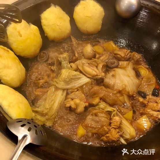 东北特色铁锅炖(东升东路店)