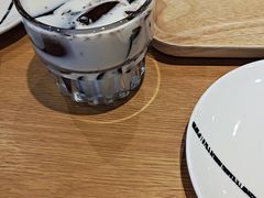 -ZING COFFEE 镜咖啡