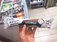 -全家便利店(襄阳南路店)