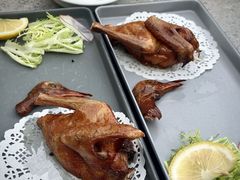 -郑猛记石岐鸽主题餐厅(长江店)