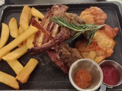 -灵意咖啡·西班牙美食(汕头金平万达广场店)
