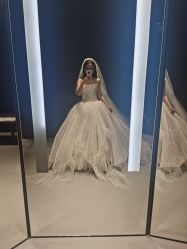 -Vera Wang婚纱礼服旗舰店