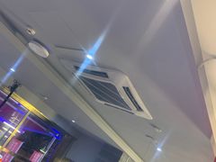 -虾弄弄海派小龙虾·牛羊蝎子火锅