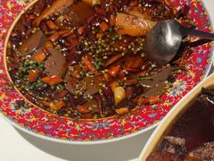 -八府香鸭·啫啫煲(华山路店)