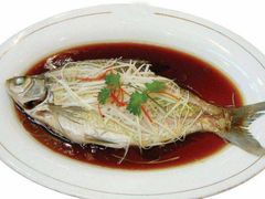 清蒸武昌鱼-梅园食堂