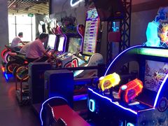 -世代星球·保龄球·镭战真人CS·团建(杨浦店)