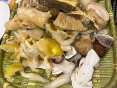 -野菌皇海景野生菌火锅(滨海大道店)