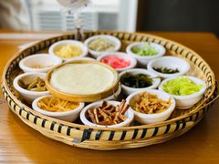 -包整·丝娃娃(一览甲秀楼风景店)