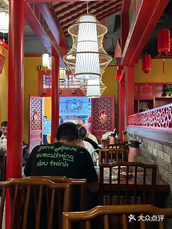 一份套餐还是蛮多的，牛蛙一大份够我们两个人