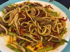 -伊带伊路新疆美食府(呼家楼店)