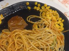 -汤姆家的牛排意面披萨(新城市广场店)