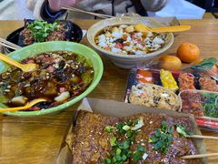 -八一路好吃街(雨田商务大厦店)