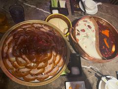 -三人行骨头王火锅(长寿店)