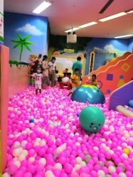 -孩子王(昆山招商花园城店)