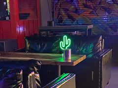 -UP嘻哈酒吧(粉巢店)
