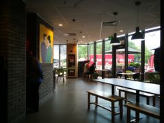大堂-麦当劳(景城邻里中心店)