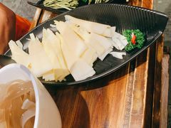 -老房老舍重庆火锅(假日城市店)