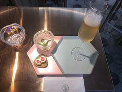 -茶是一枝花泡茶店