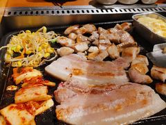 鲜五花肉-香猪坊(远洋未来店)
