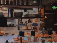 面包甜点陈列柜-仙峰天然面包(迎宾路店)
